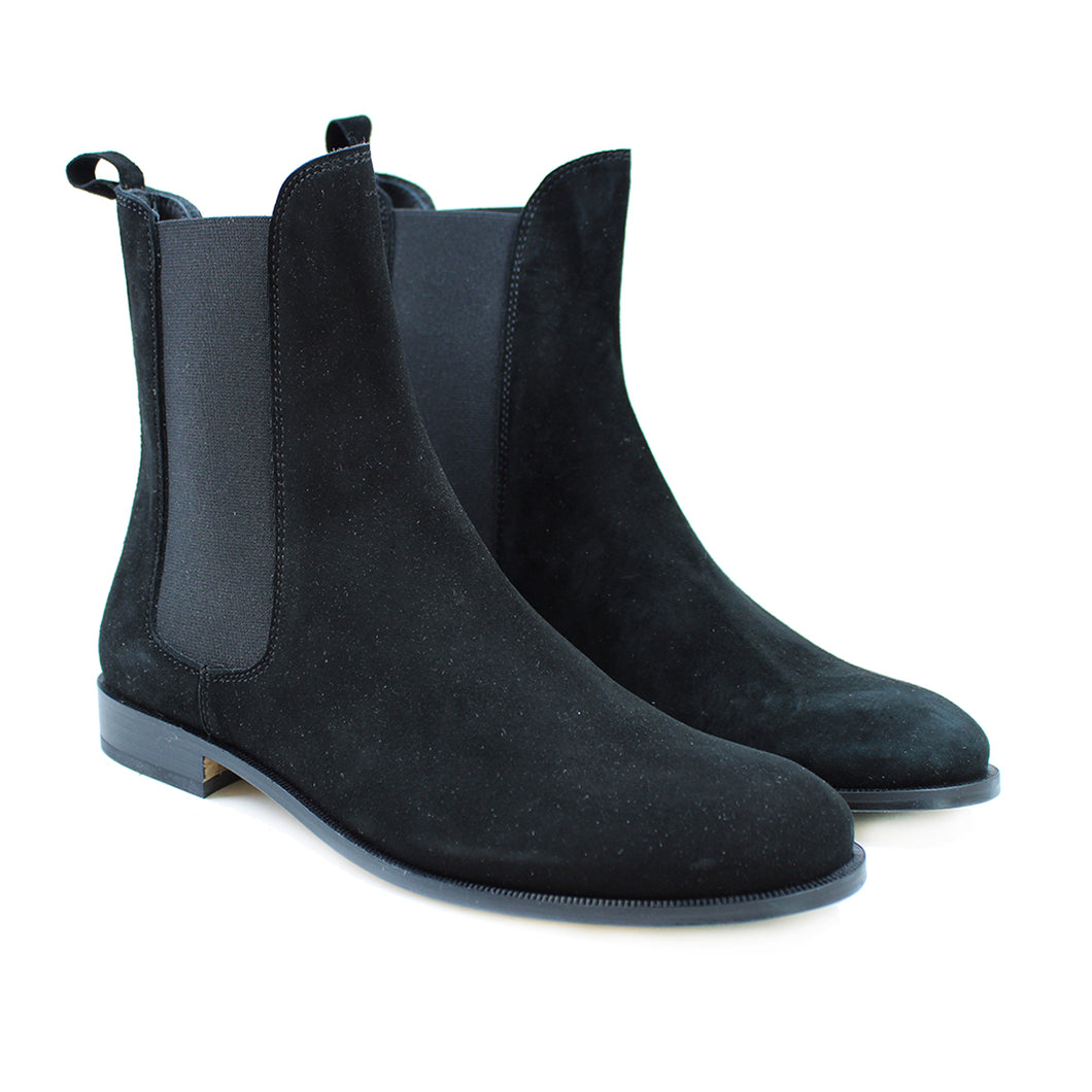 Hi-top Chelsea Boots in black suede