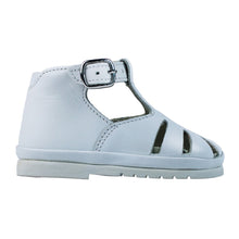 Carica l&#39;immagine nel visualizzatore di Gallery, White toddler sandals with rubber sole
