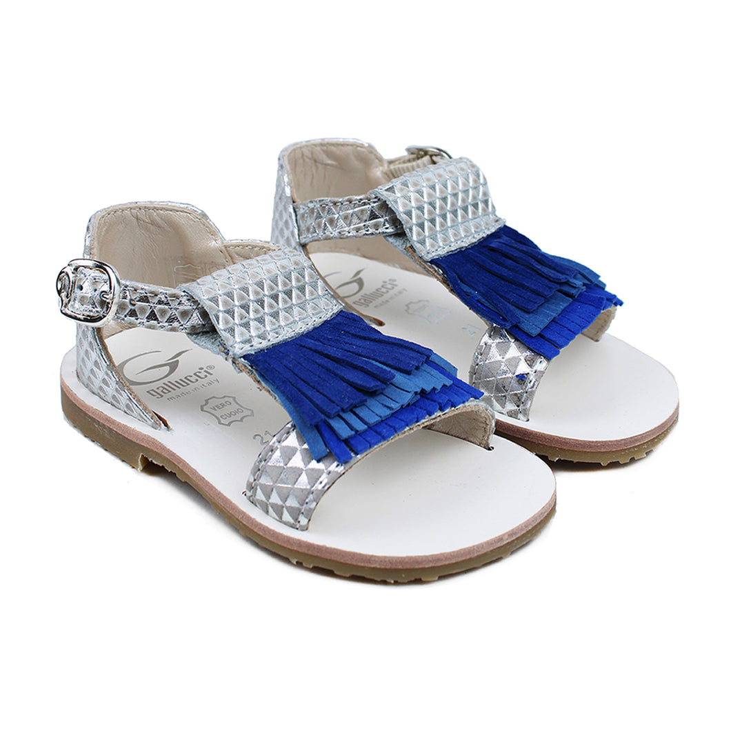 Toddler sandals in silver with blue fringes on the top