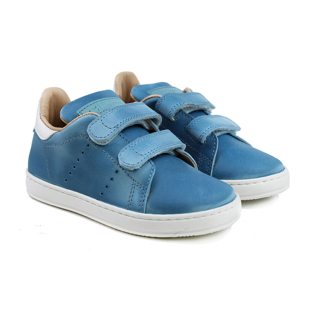 Toddler sneaker in blue calf and white details